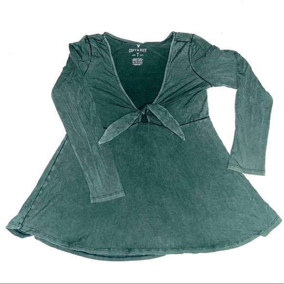 American Eagle Outfitters Tops - American eagle flowy shirt